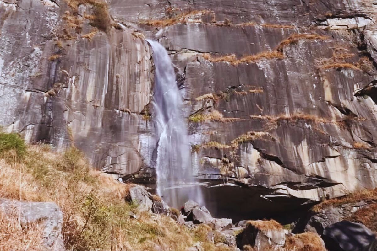 Jogini Waterfall near Kasol in Parvati Valley