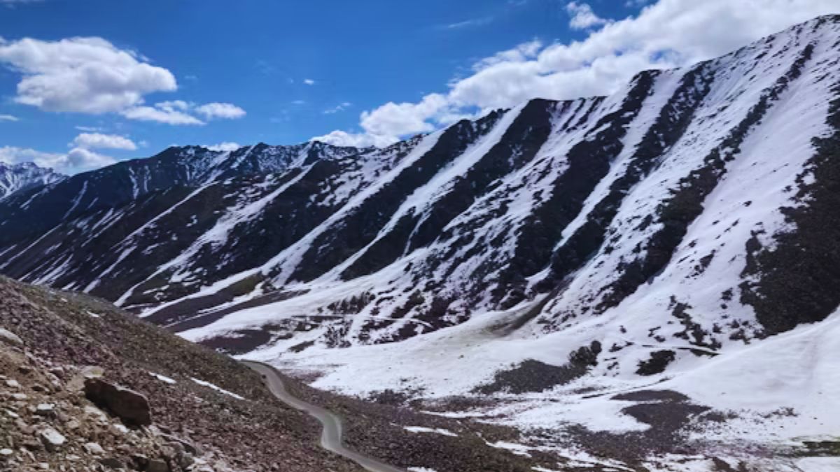 Snow-capped Kunzum Pass at 4,551 meters in early summer