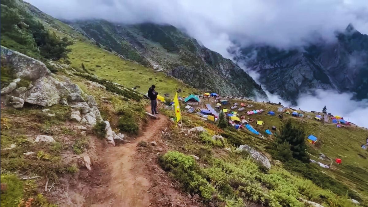 Trek route from Ganesh Park to Parvati Kund on Kinnaur Kailash Yatra