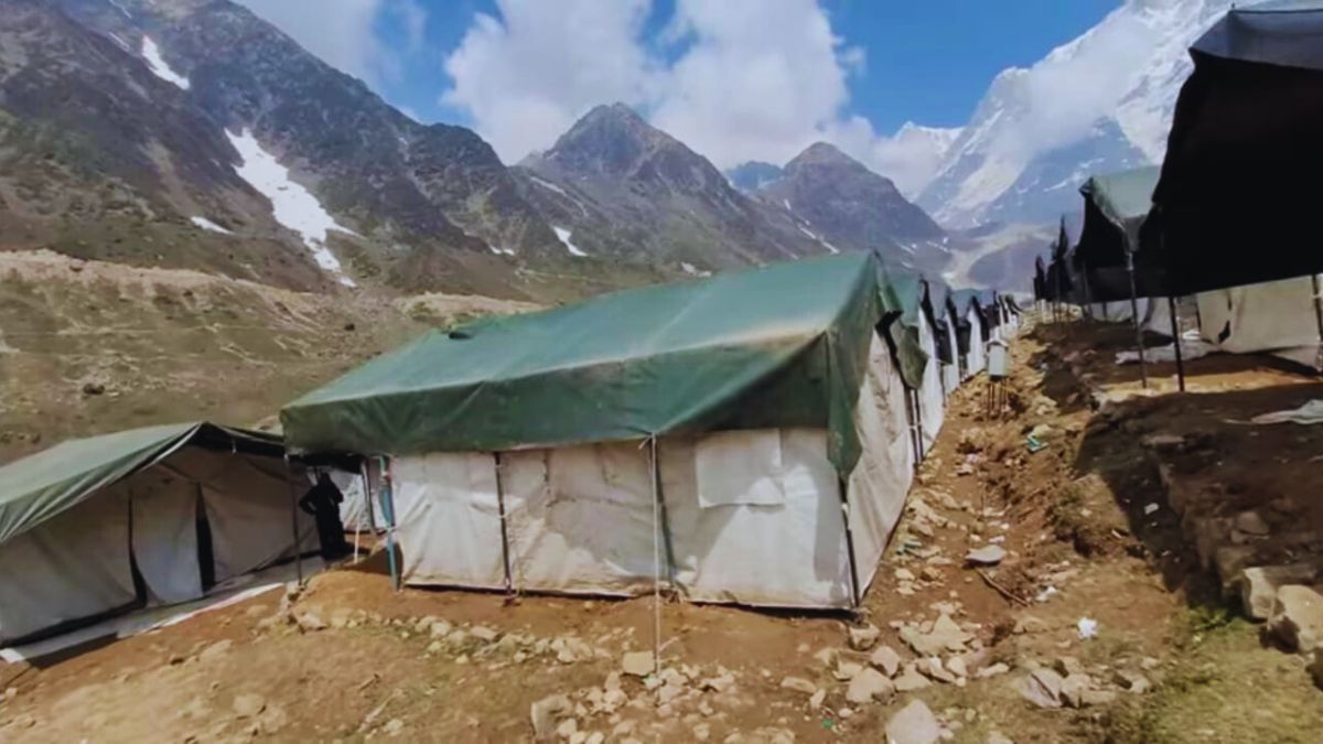 GMVN guesthouse near Kedarnath temple