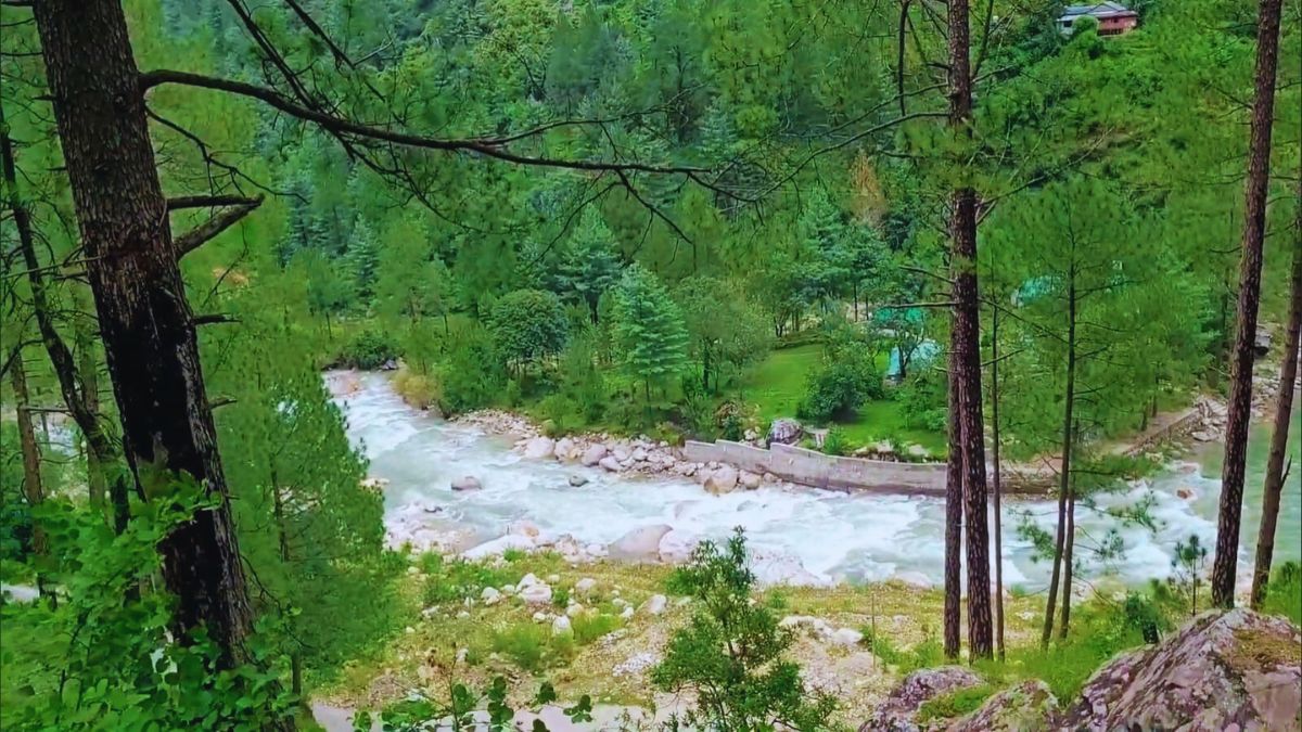 Trek in Great Himalayan National Park Himachal Pradesh