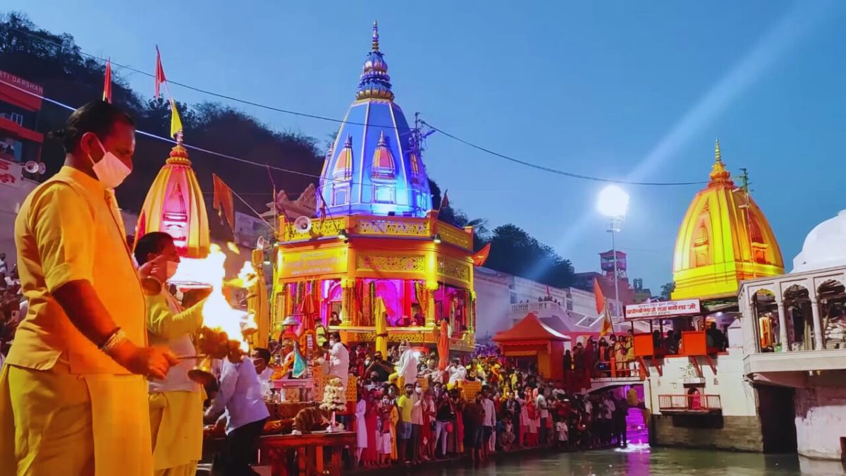 Har Ki Pauri in Haridwar during the Ganga Aarti at sunset