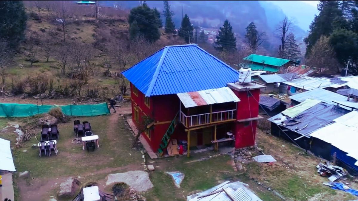 Wooden cabin stay surrounded by apple orchards in Kalga, Himachal Pradesh