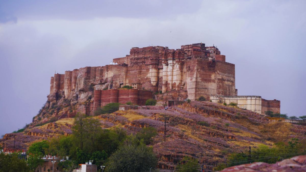 “Cursed Kangra Fort in Himachal Pradesh”