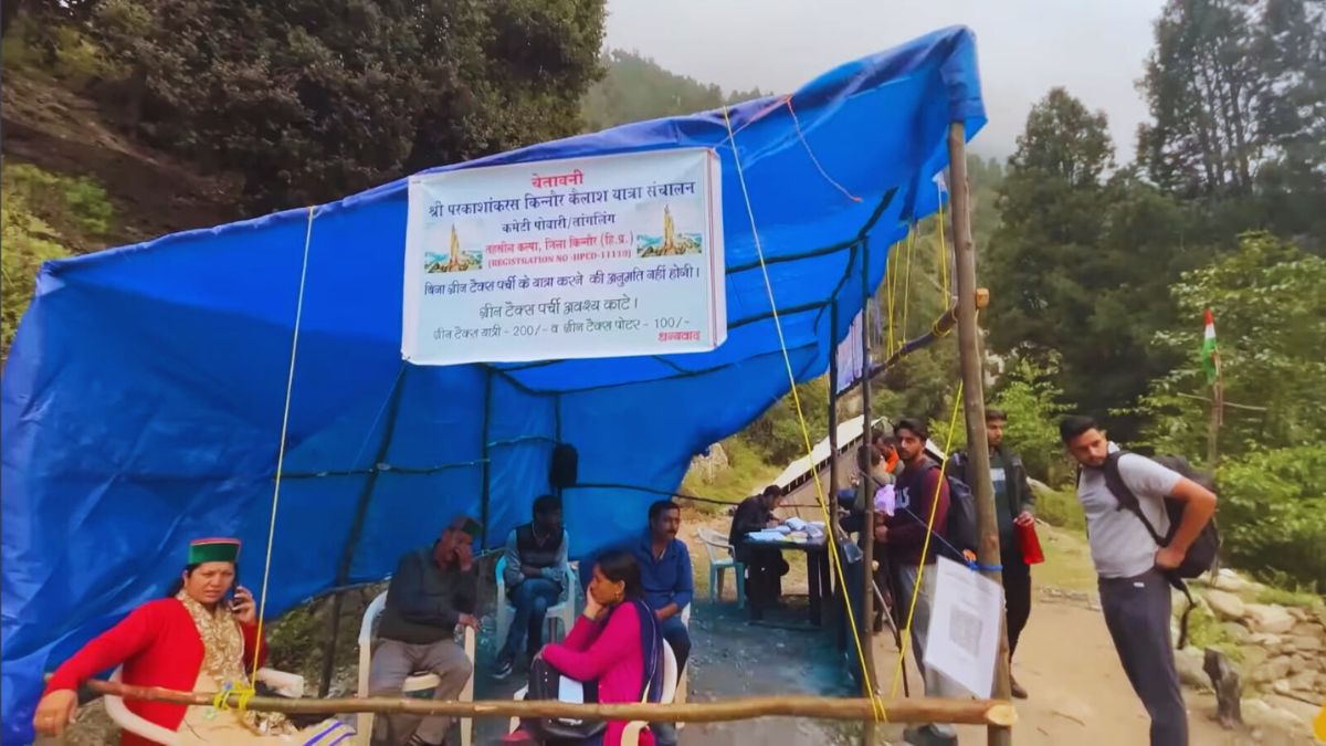Pilgrims completing Kinnaur Kailash Yatra 2025 registration at Tangling Village