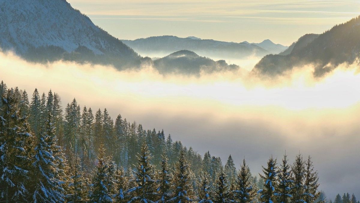 Sunset mist over Himachal mountains