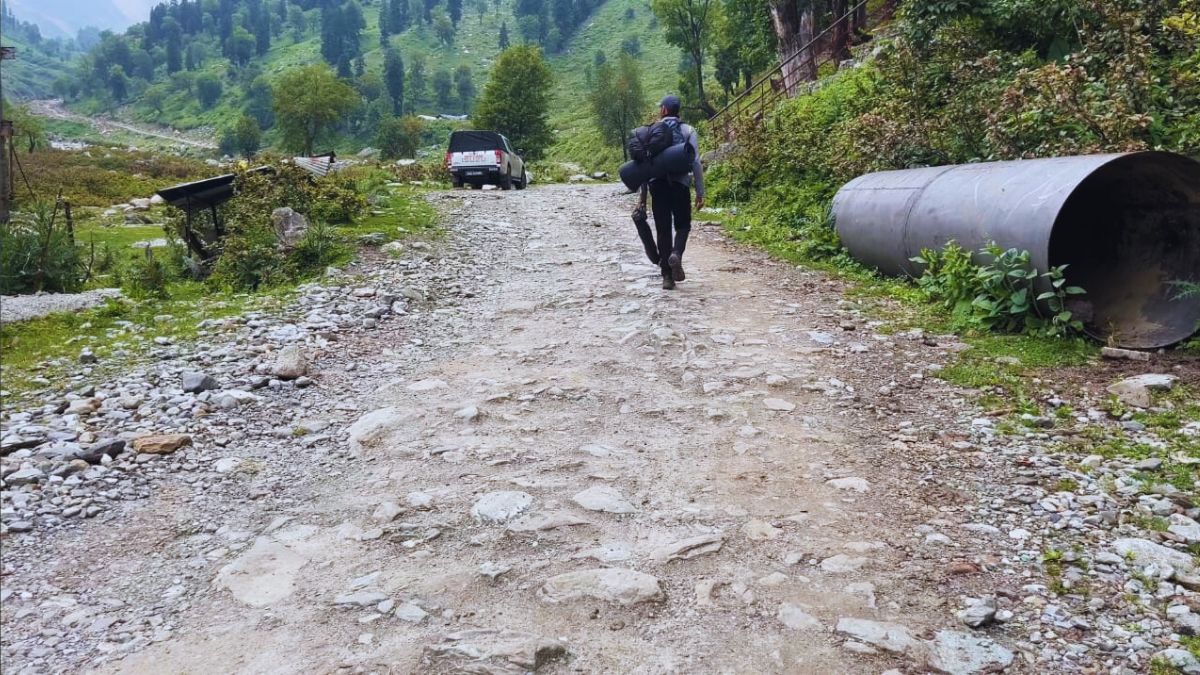 Summer trekking in Uttarakhand’s lush meadows