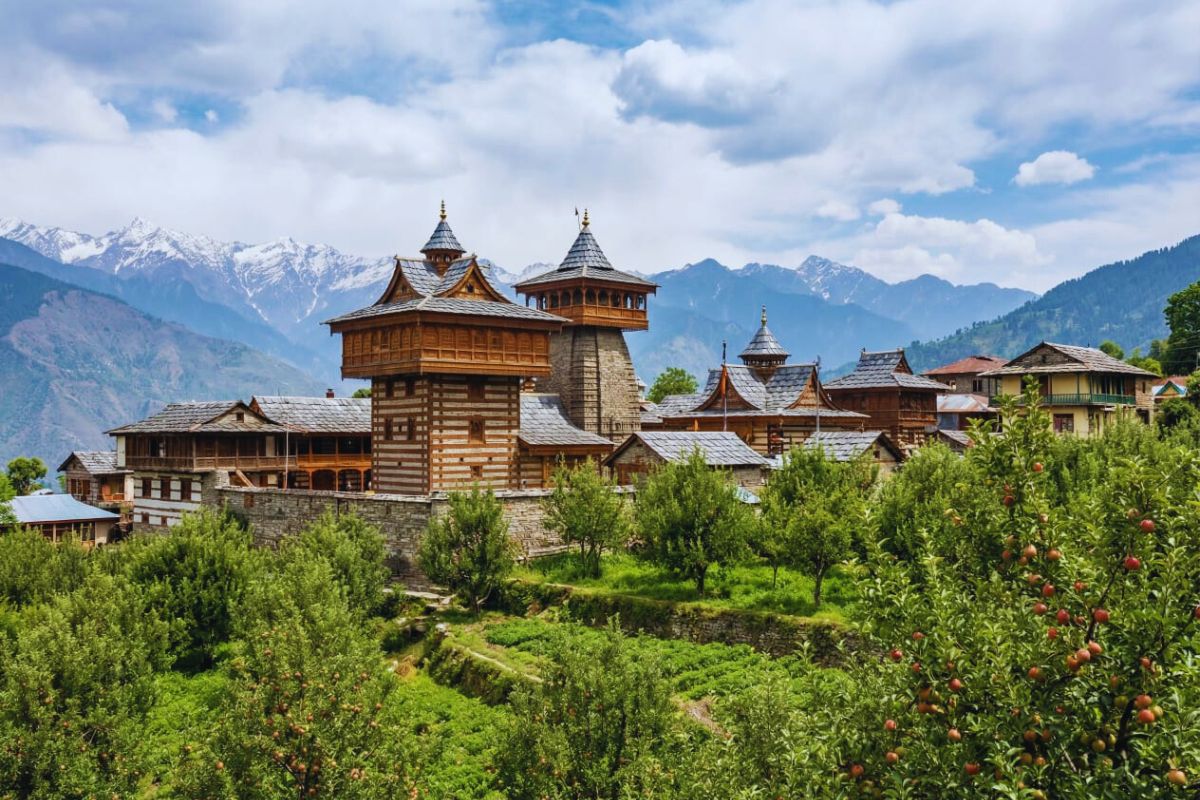 Bhimakali Temple and old Himachali houses in Sarahan village.